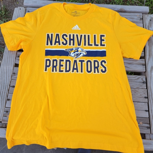Nashville Predators large t-shirt - Picture 1 of 4